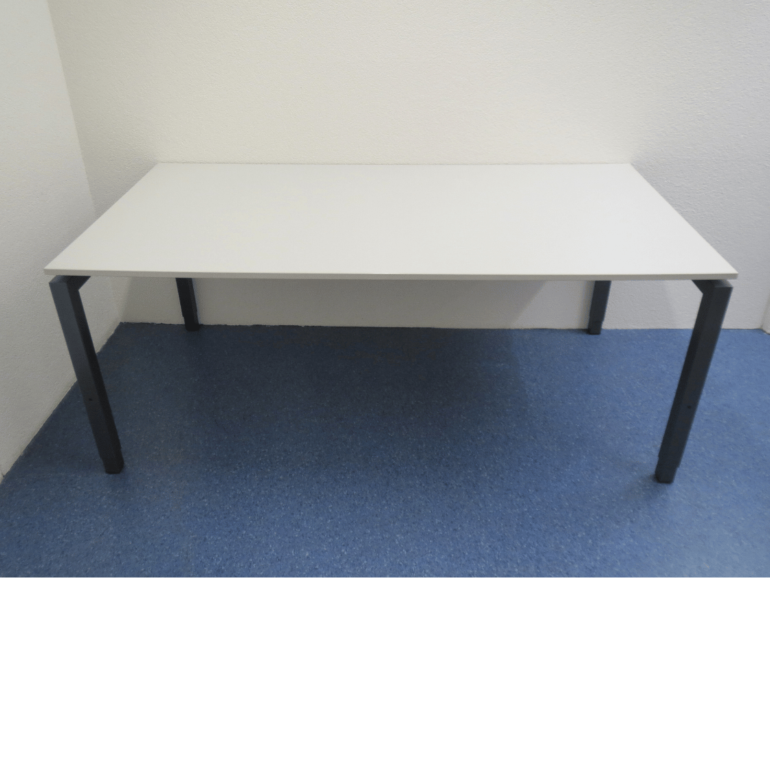 line desk Arbeitstisch von Ergodata 180 x 90 cm