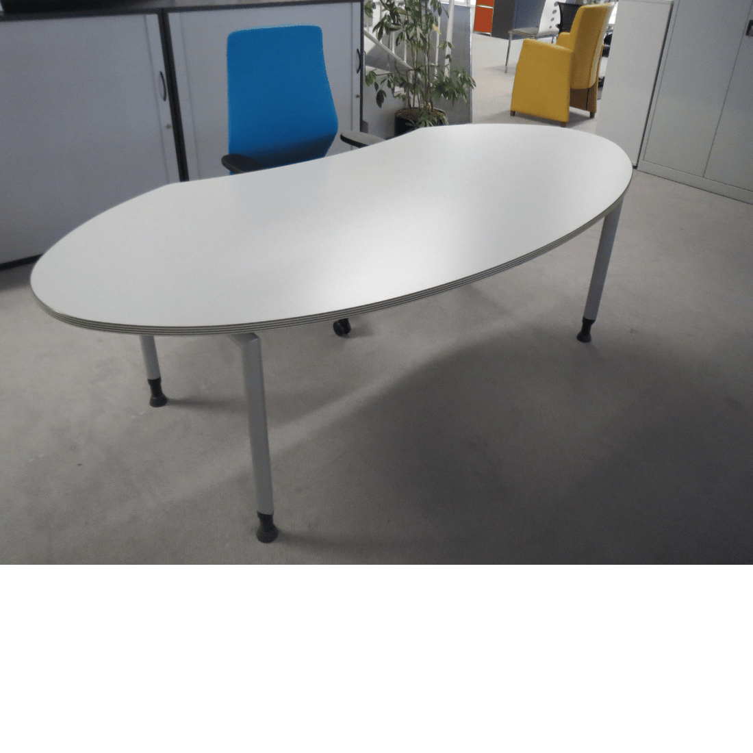 Gesika Bürotisch 220 x 95 cm – Nierenform, höhenverstellbar