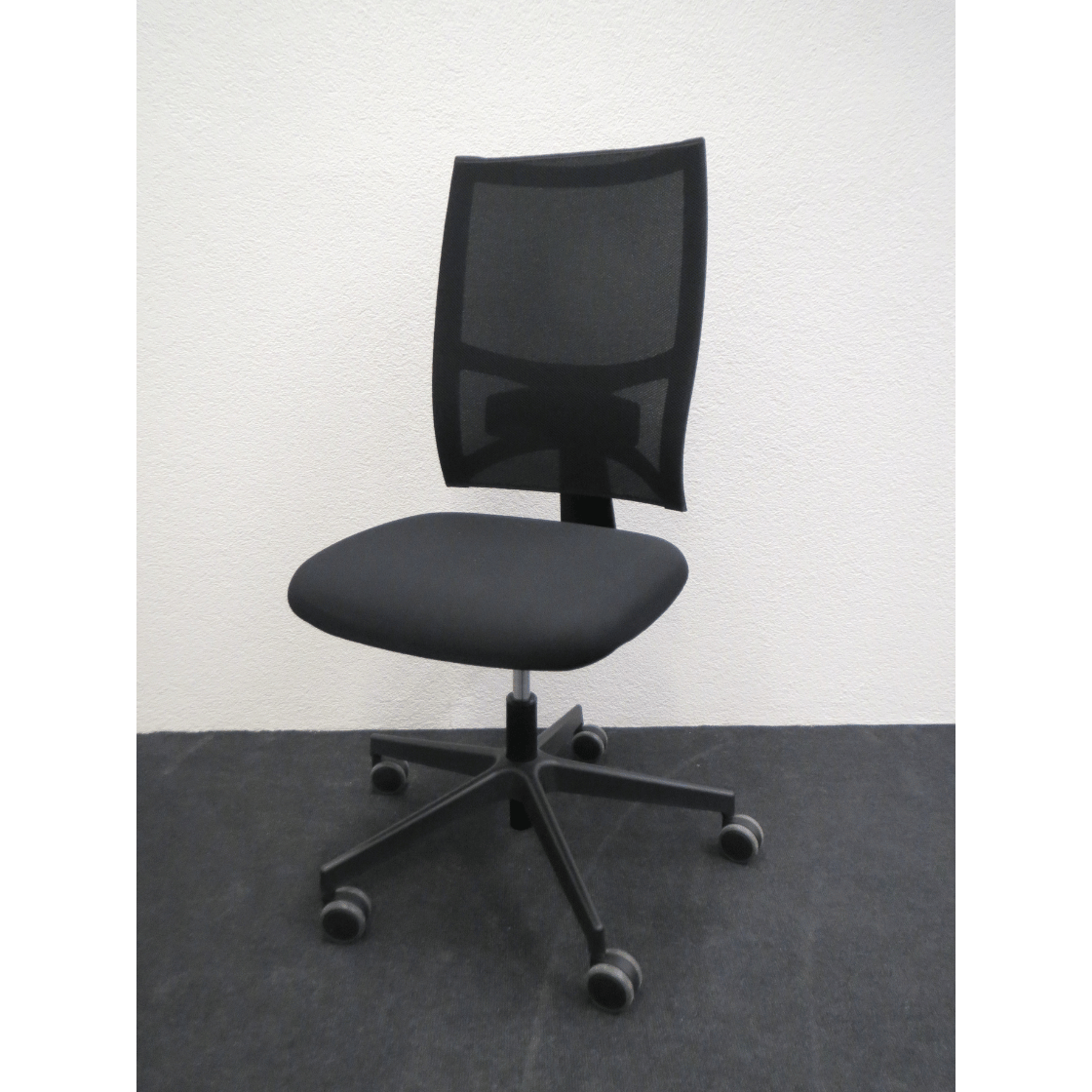 Sitland Drehstuhl Team Strike schwarz neu aus Liquidation