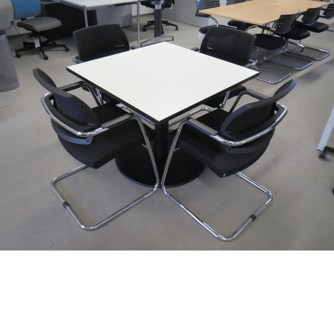 Steelcase Besprechungstisch touch down2 90 x 90 cm weiss