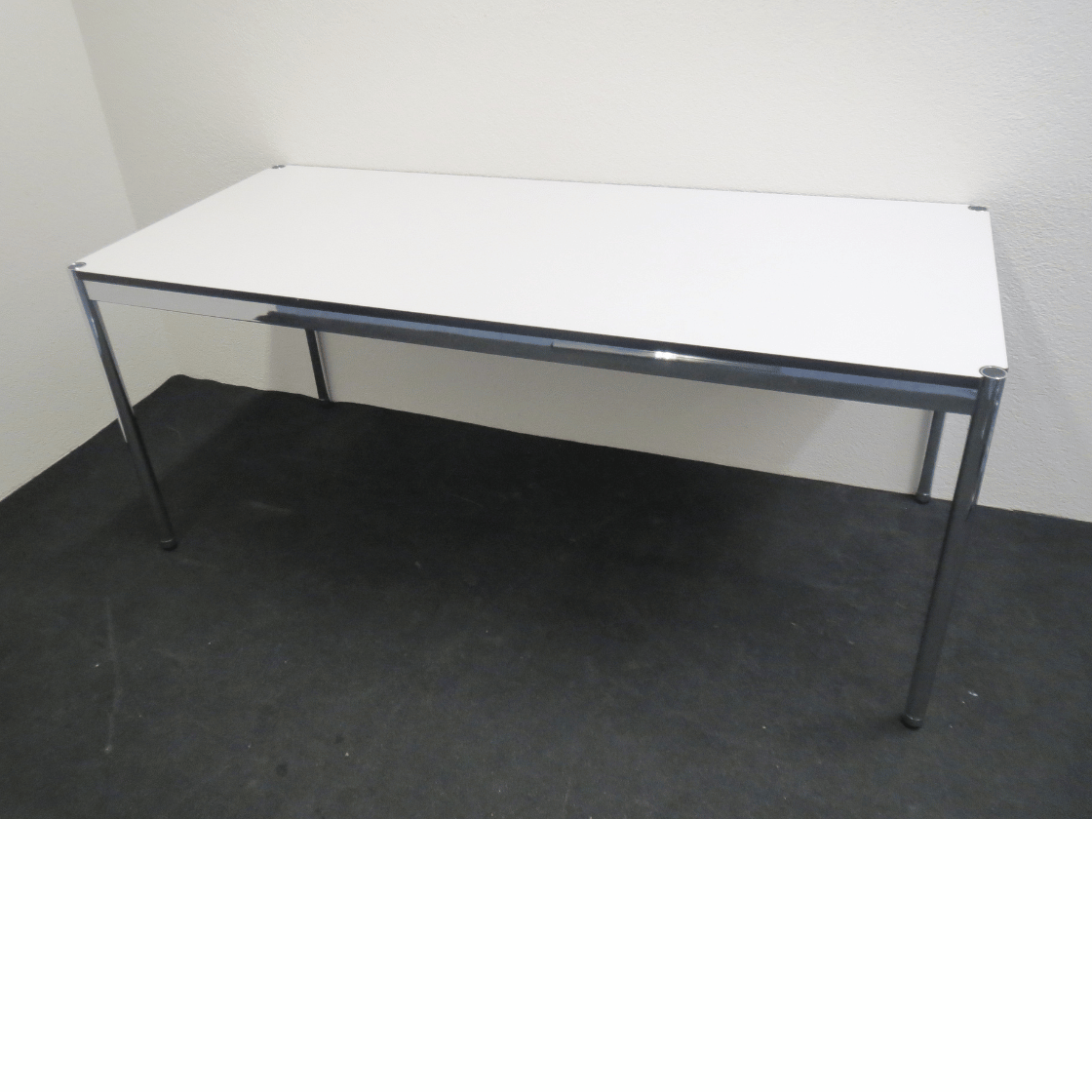 USM Haller Tisch Weiss – 175 x 75 cm