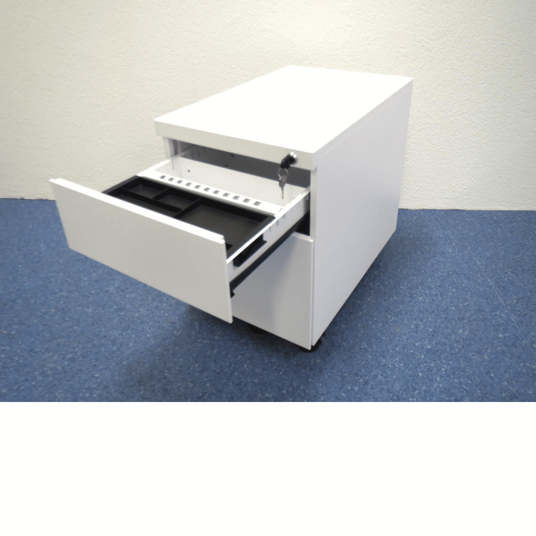 Unterstellkorpus weiss 64