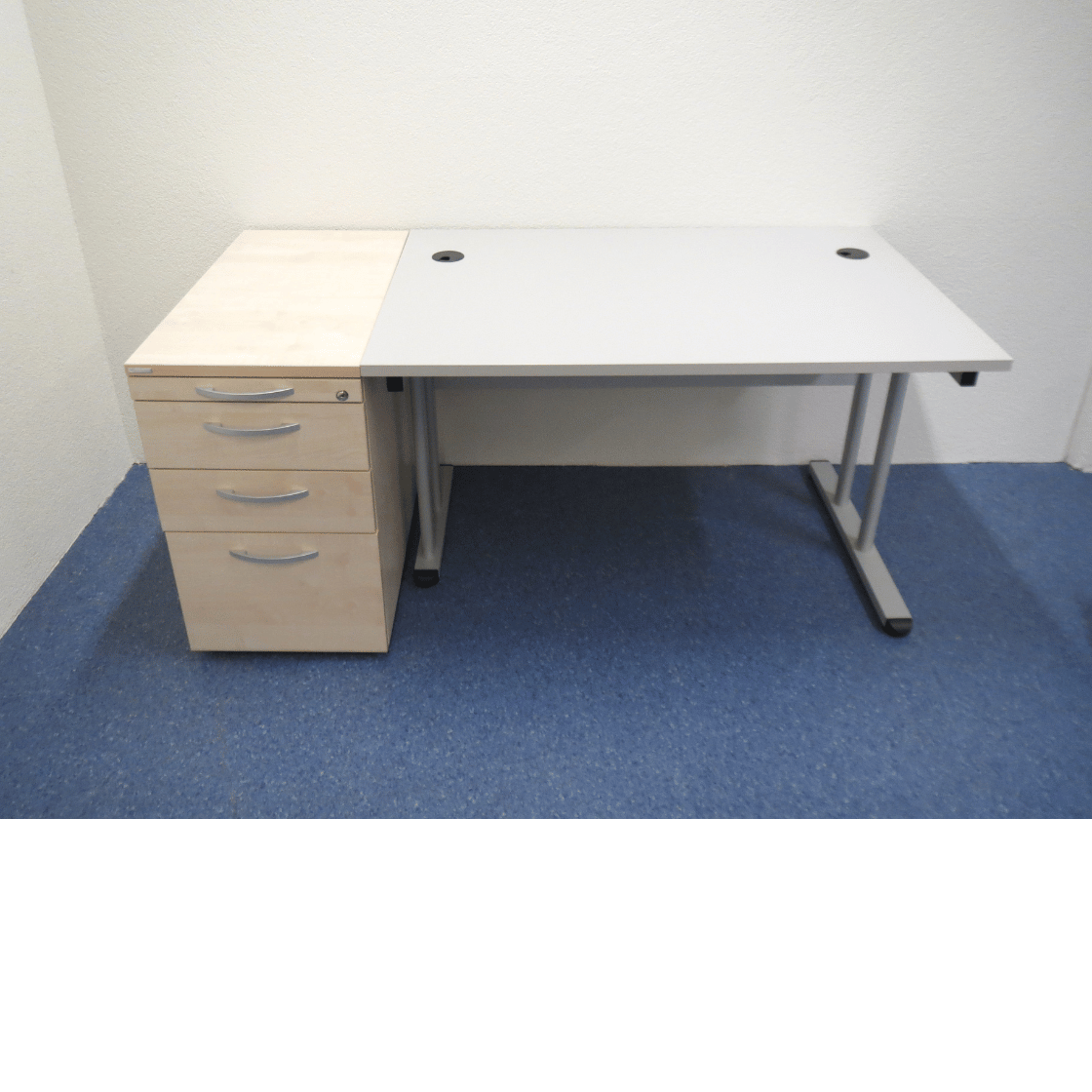 Arbeitstisch 120 x 80 cm mit Korpus 40 x 80 cm