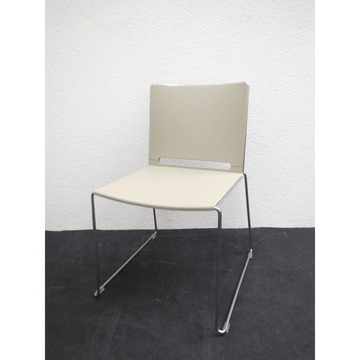 Filo Kunststoffstuhl beige neu aus Liquidation