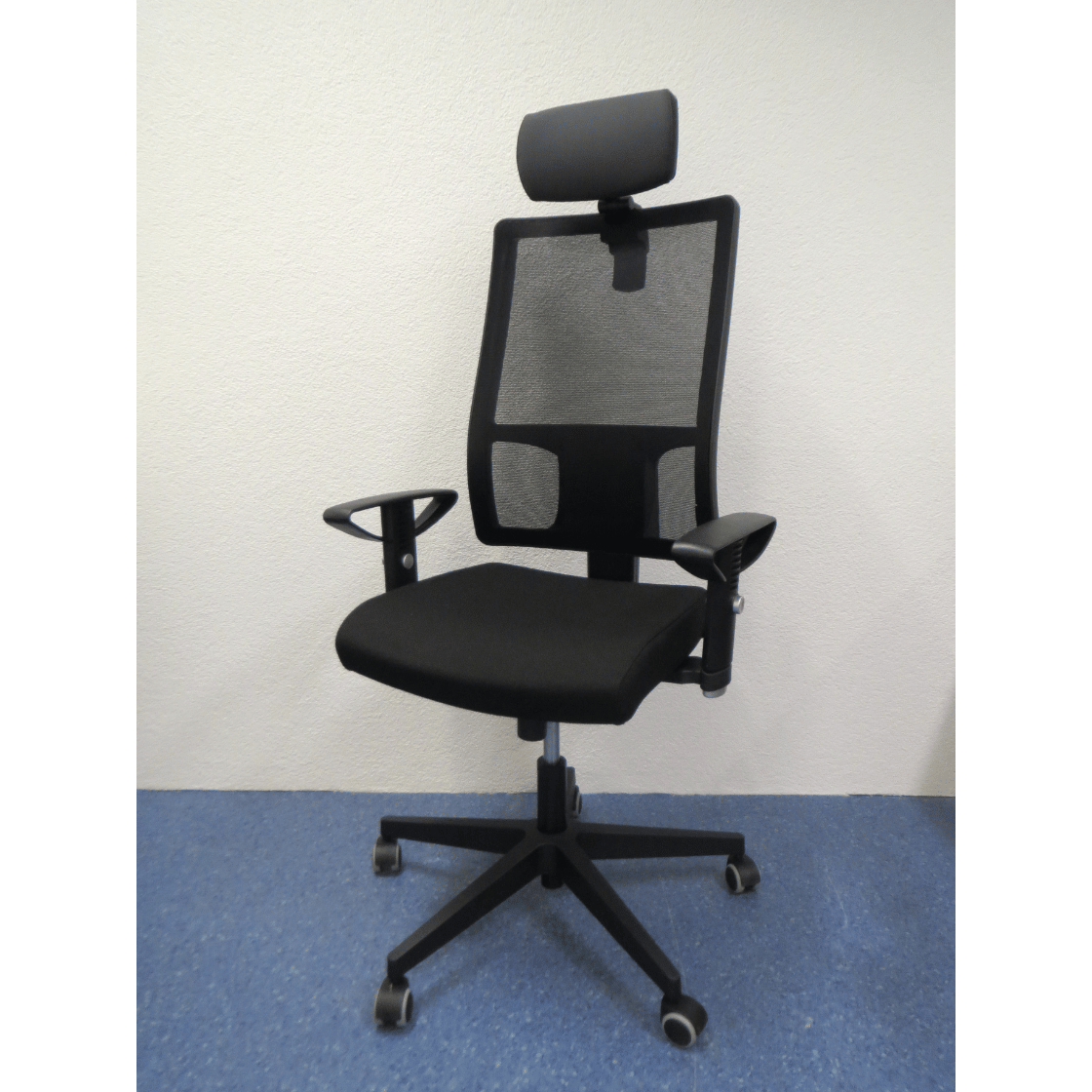Nowy Styl Drehstuhl Taktik – Neu aus Liquidation