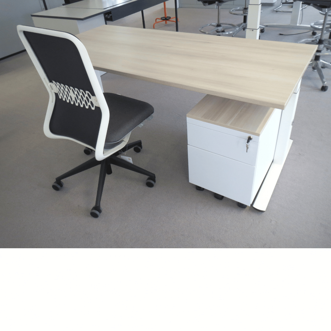 Arbeitsplatz von Palmberg, Lista Office