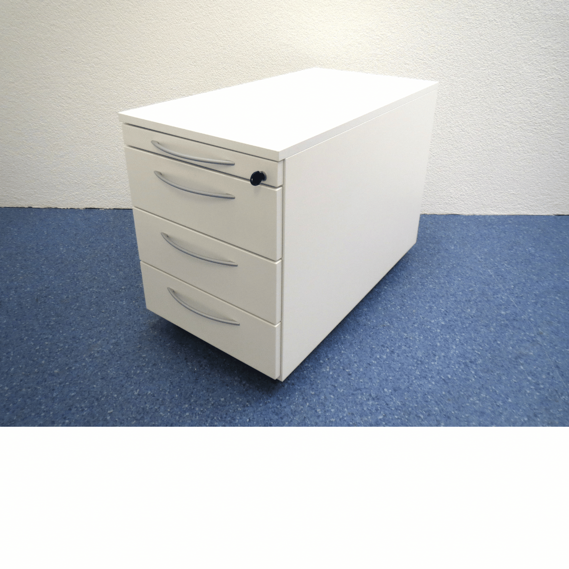 Unterstellkorpus von König + Neurath 9666