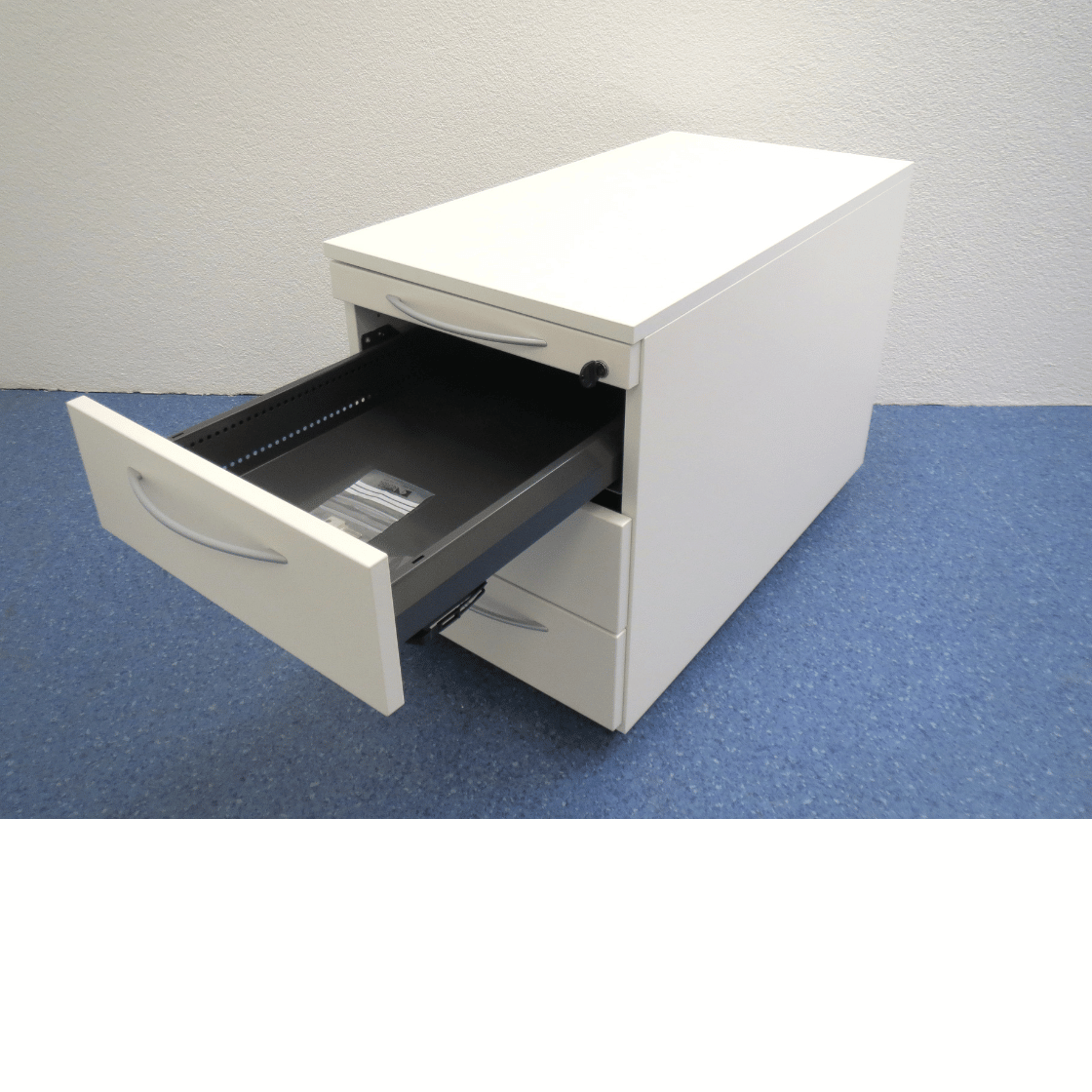 Unterstellkorpus von König + Neurath 9666