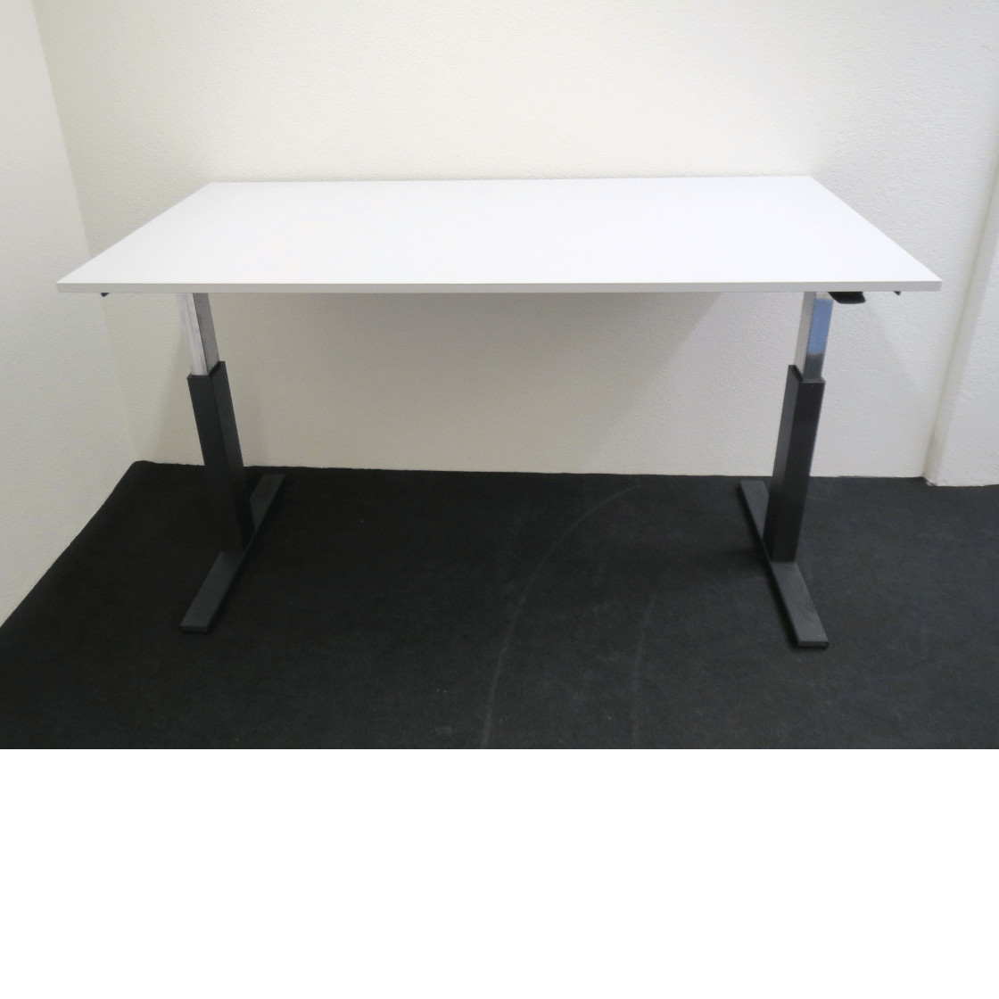 Sitz- Stehtisch von Veyhl liftmatisch verstellbar 160 x 80 cm