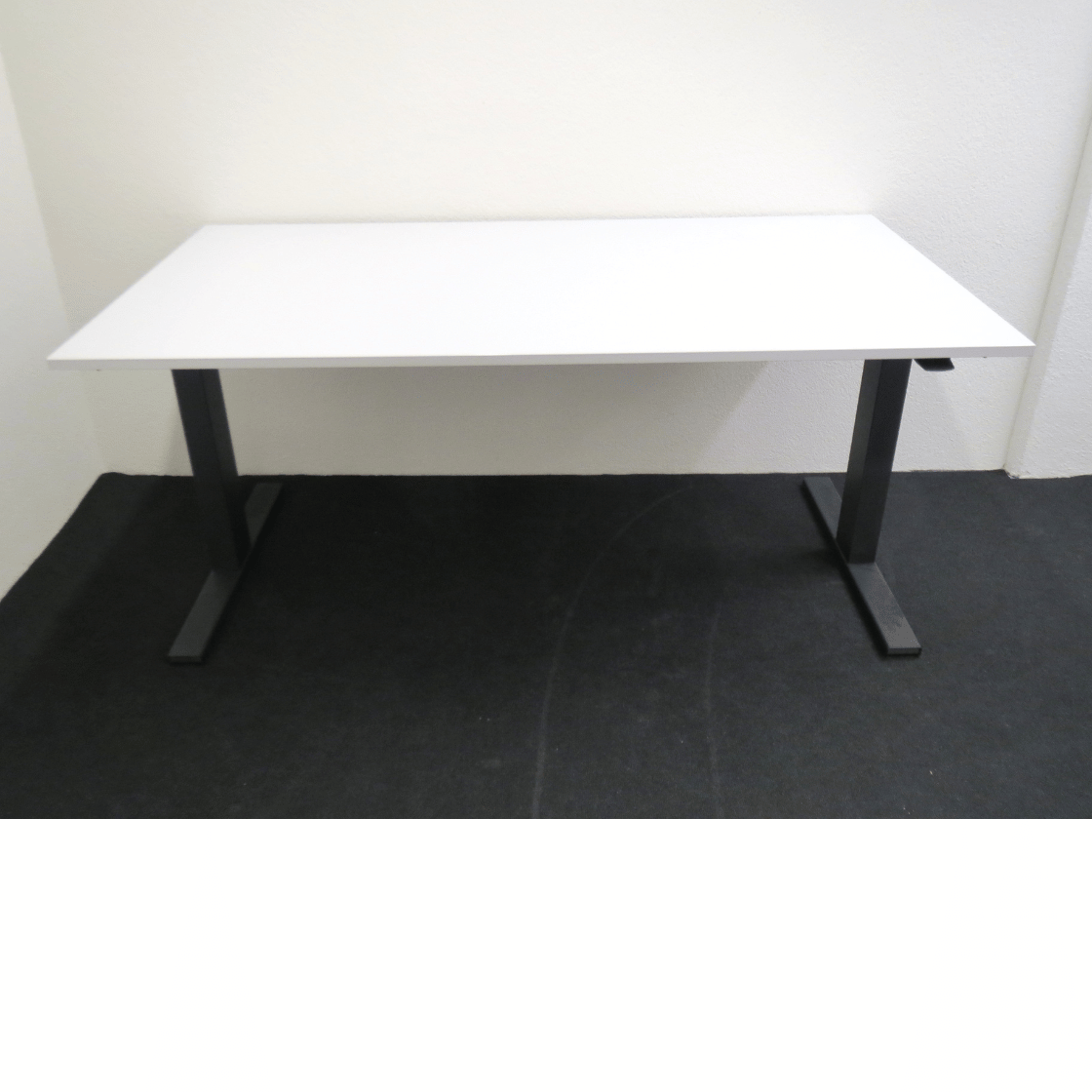 Sitz- Stehtisch von Veyhl liftmatisch verstellbar 180 x 90 cm