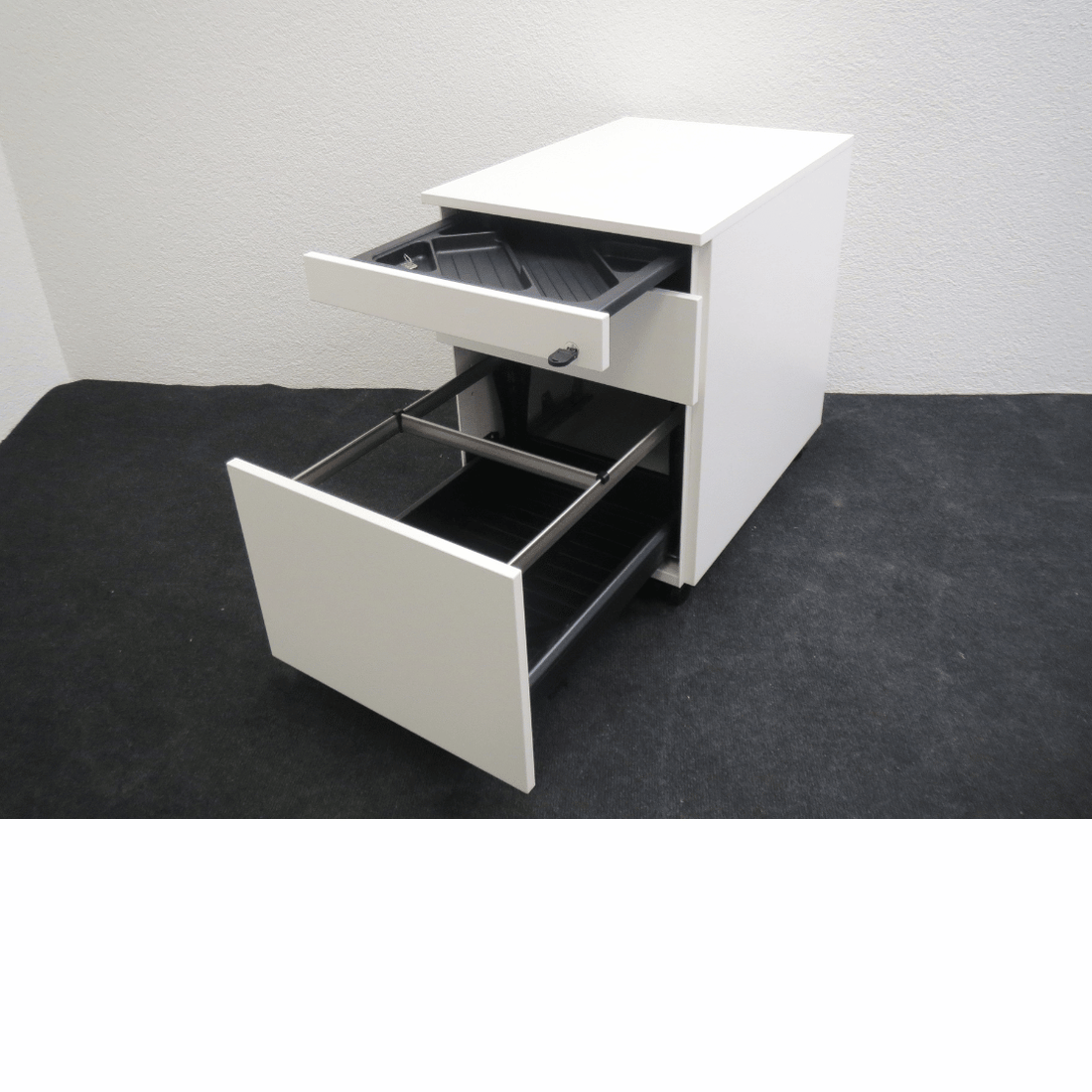 Wiesner Hager Unterstellkorpus 964 weiss