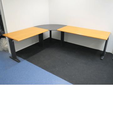 Winkeltisch 260 x 220 cm, guter Zustand